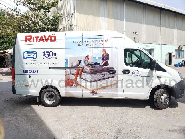 Dan Quang Cao Tren Xe Hoi 01(1)