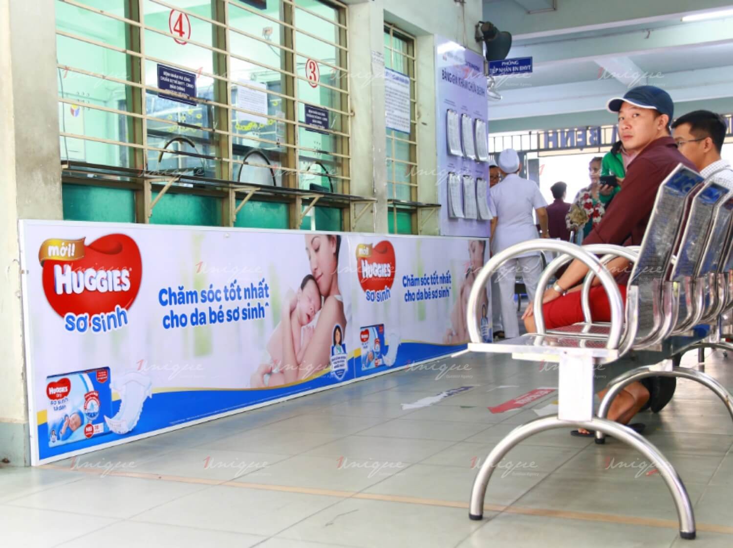 Quang Cao Banner Trong Benh Vien